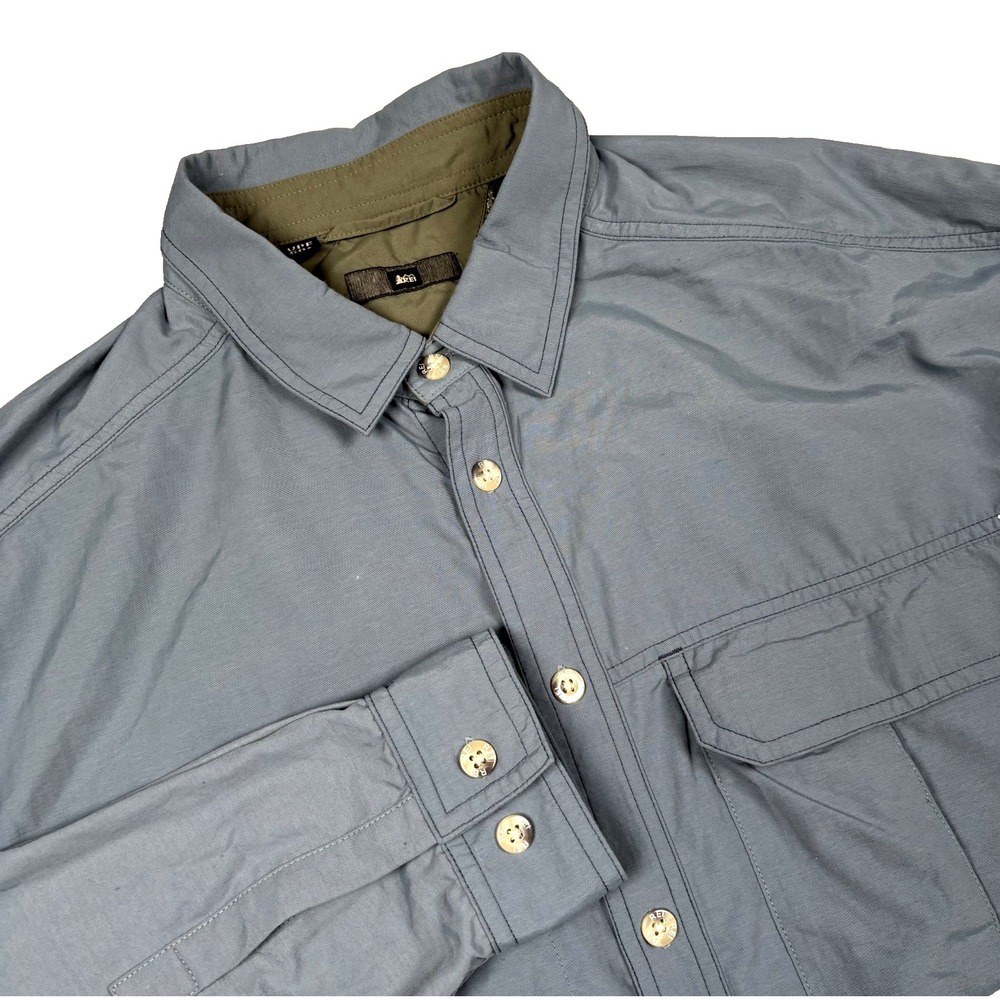 Blue REI Multi-Pocket Long Sleeve Button Up Shirt UPF 50+ Men's Large